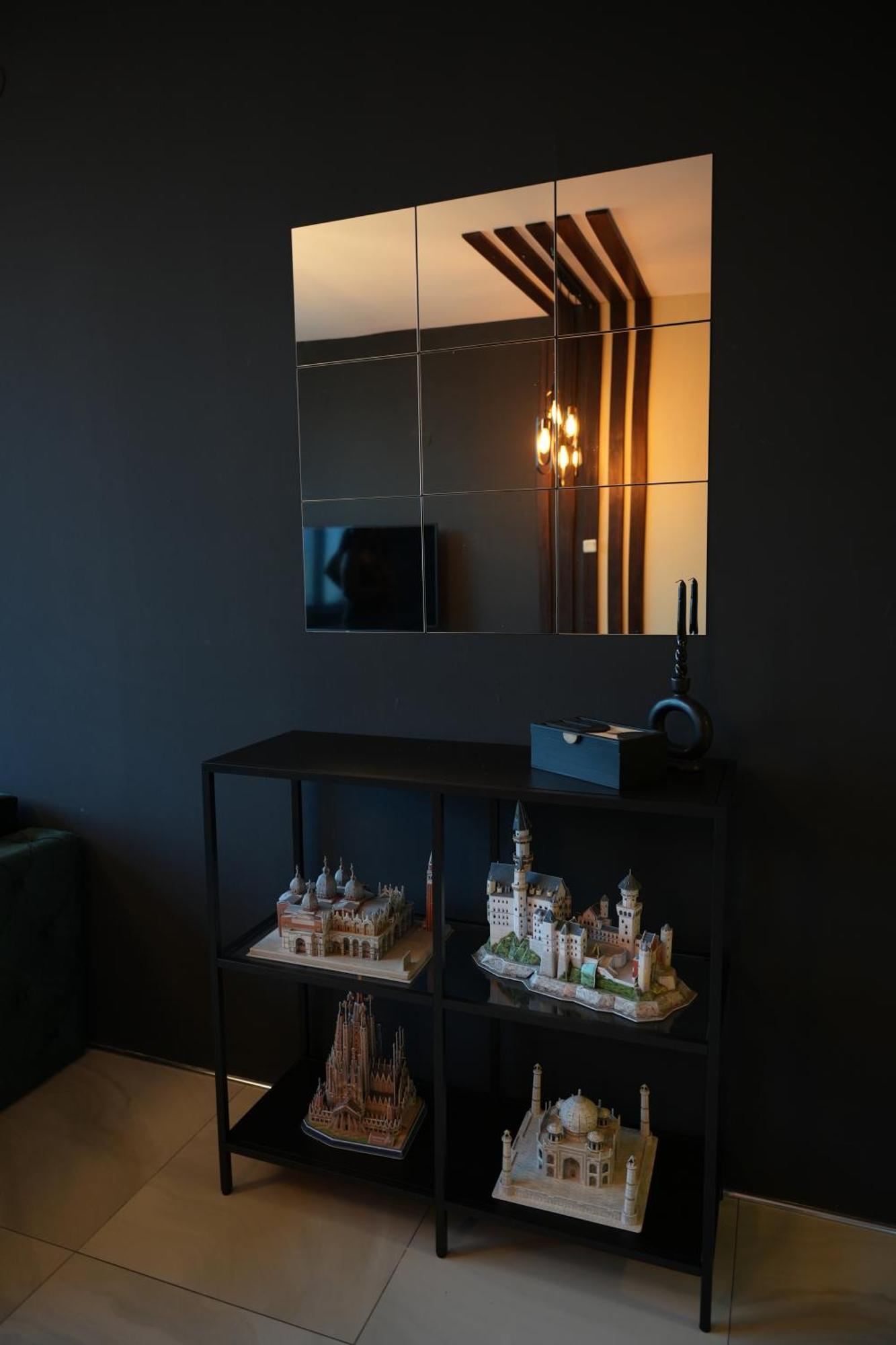 Black Diamond Nis Luaran gambar